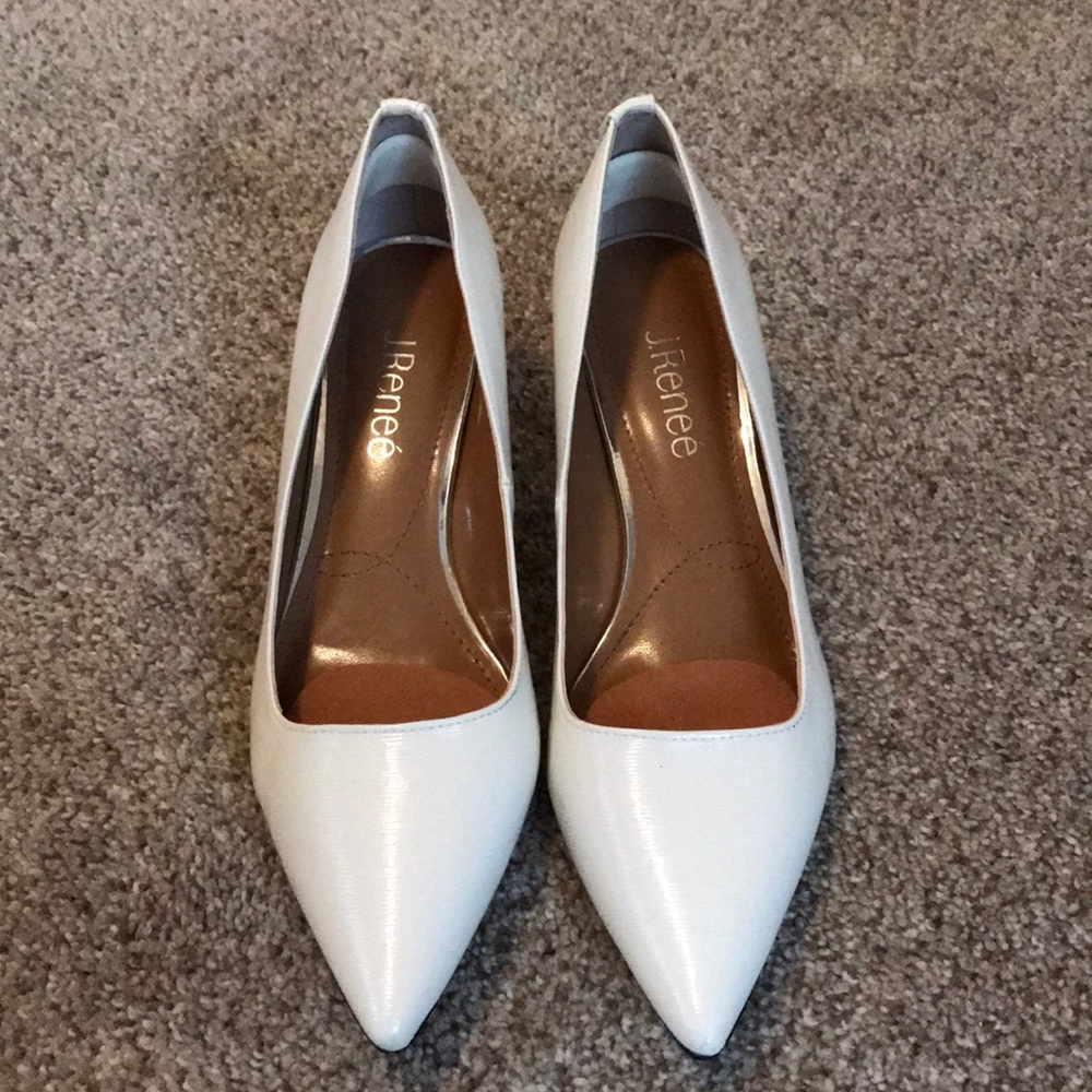 Perfect Wedding Shoe in Ivory!
